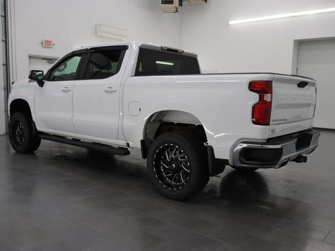 Used 2019 Chevrolet Silverado 1500 LT w/ True North Edition AWD/4WD image 6