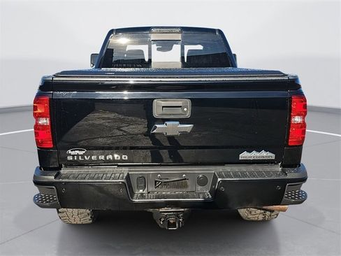 Used 2017 Chevrolet Silverado 2500 High Country image 4