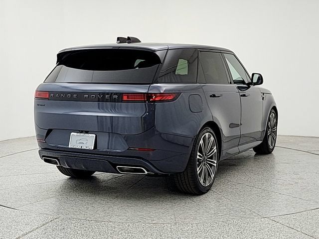 New 2026 Land Rover Range Rover Sport Dynamic SE AWD/4WD image 5