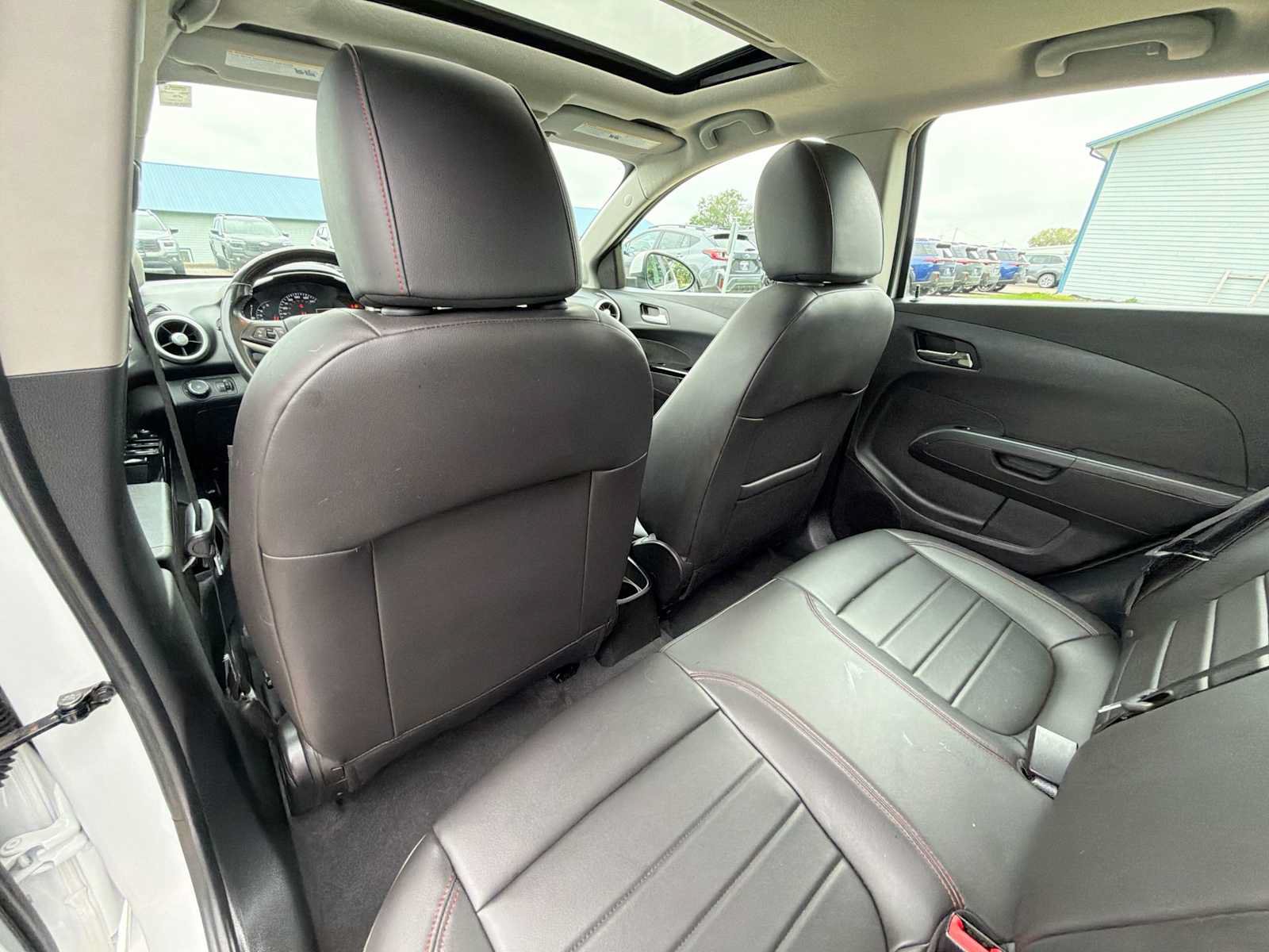 Used 2017 Chevrolet Sonic Premier w/ Driver Confidence Package FWD image 15