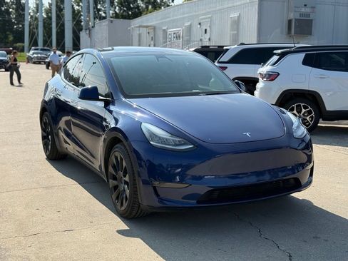 Used 2021 Tesla Model Y Long Range AWD/4WD image 4