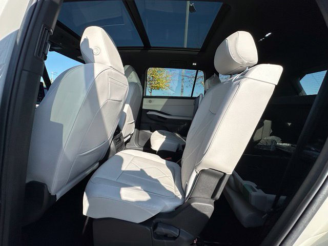 New 2027 Volkswagen Atlas SEL R-Line AWD/4WD image 25