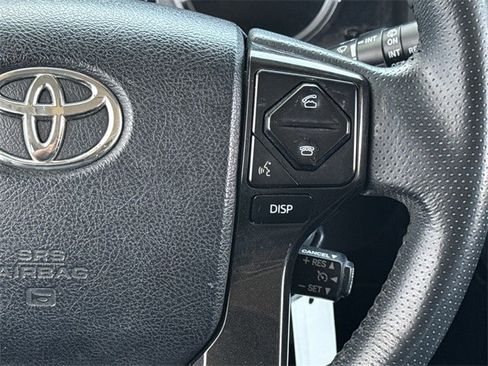 Used 2018 Toyota 4Runner TRD Off-Road Premium image 15