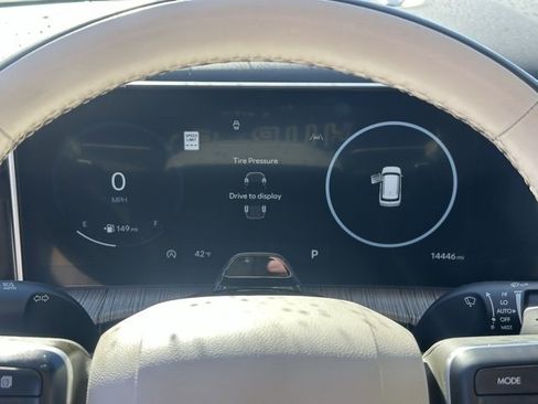 Used 2024 Hyundai Santa Fe Calligraphy image 8