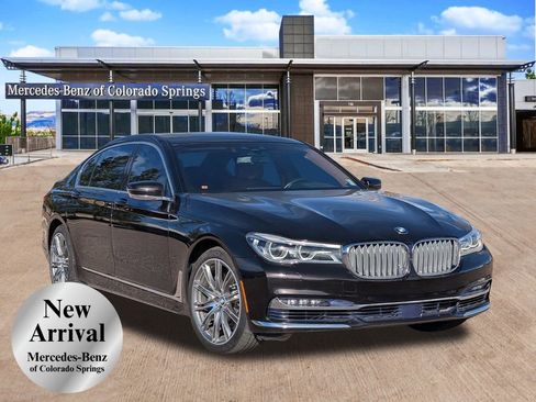Used 2016 BMW 750i xDrive image 1