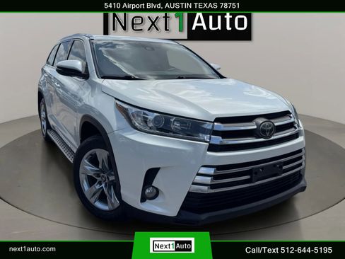 Used 2018 Toyota Highlander Limited FWD image 2