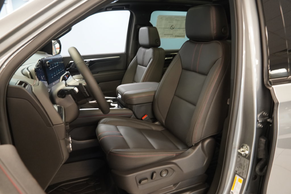 New 2026 Chevrolet Tahoe RST w/ RST Capability Package AWD/4WD image 3