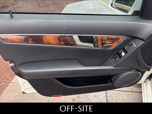 Used 2012 Mercedes-Benz C 250 Sedan image 16