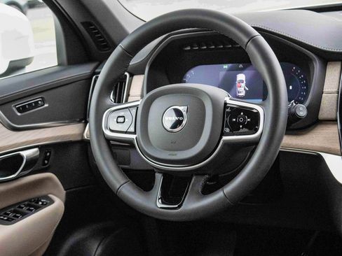 New 2026 Volvo XC90 B5 Core image 25