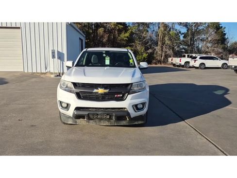 Used 2016 Chevrolet Colorado Z71 image 3