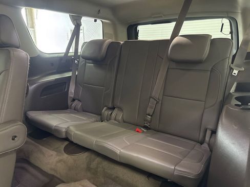 Used 2015 GMC Yukon XL Denali w/ Touring Package AWD/4WD image 22