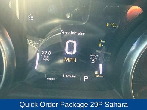 Used 2023 Jeep Wrangler Unlimited Sahara w/ Cold Weather Group AWD/4WD image 13