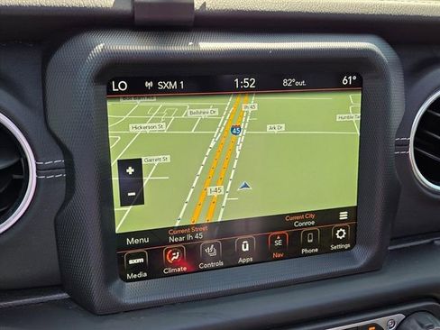 Used 2022 Jeep Wrangler Unlimited Sahara w/ Cold Weather Group image 10