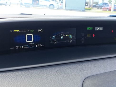 Used 2022 Toyota Prius Prime LE image 20