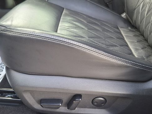 Certified 2022 Nissan Rogue Platinum w/ Head-Up Display Package image 18