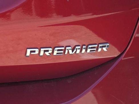 Used 2019 Chevrolet Equinox Premier FWD image 14