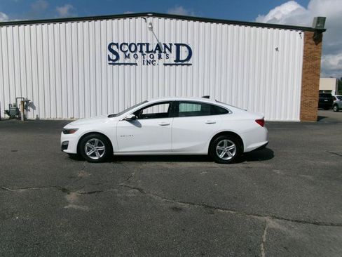 Used 2024 Chevrolet Malibu LS w/ Driver Confidence Package FWD image 1