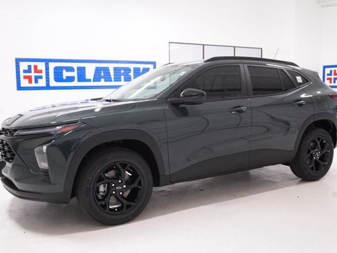 New 2026 Chevrolet Trax LT FWD image 10