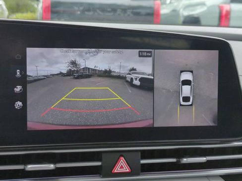 Used 2024 Hyundai Elantra Limited image 20