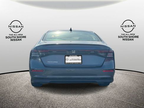 Used 2025 Honda Accord SE image 6