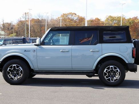 Used 2024 Ford Bronco Outer Banks image 3
