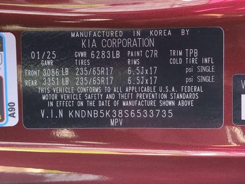 Used 2025 Kia Carnival FWD image 37