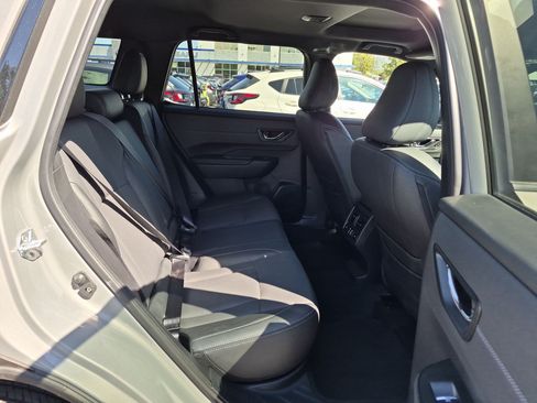 Used 2026 Subaru Outback Touring XT w/ Touring Package AWD/4WD image 31