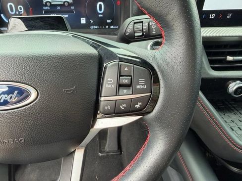 Used 2025 Ford Explorer ST-Line w/ Premium Package RWD image 17