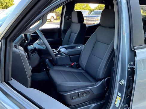 New 2025 Chevrolet Silverado 1500 Custom AWD/4WD image 9