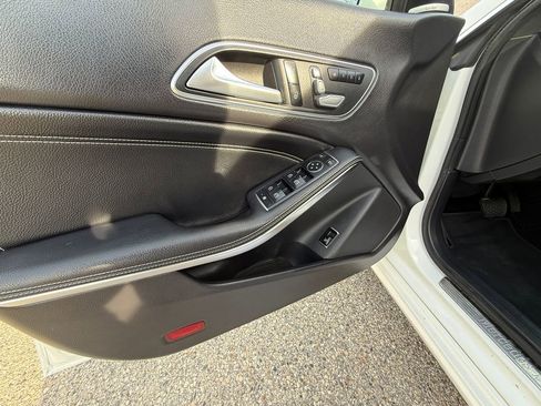 Used 2019 Mercedes-Benz CLA 250 4MATIC image 10