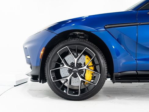 Used 2025 Aston Martin DBX 707 image 42