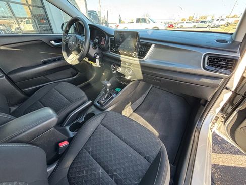Used 2022 Kia Rio S image 8
