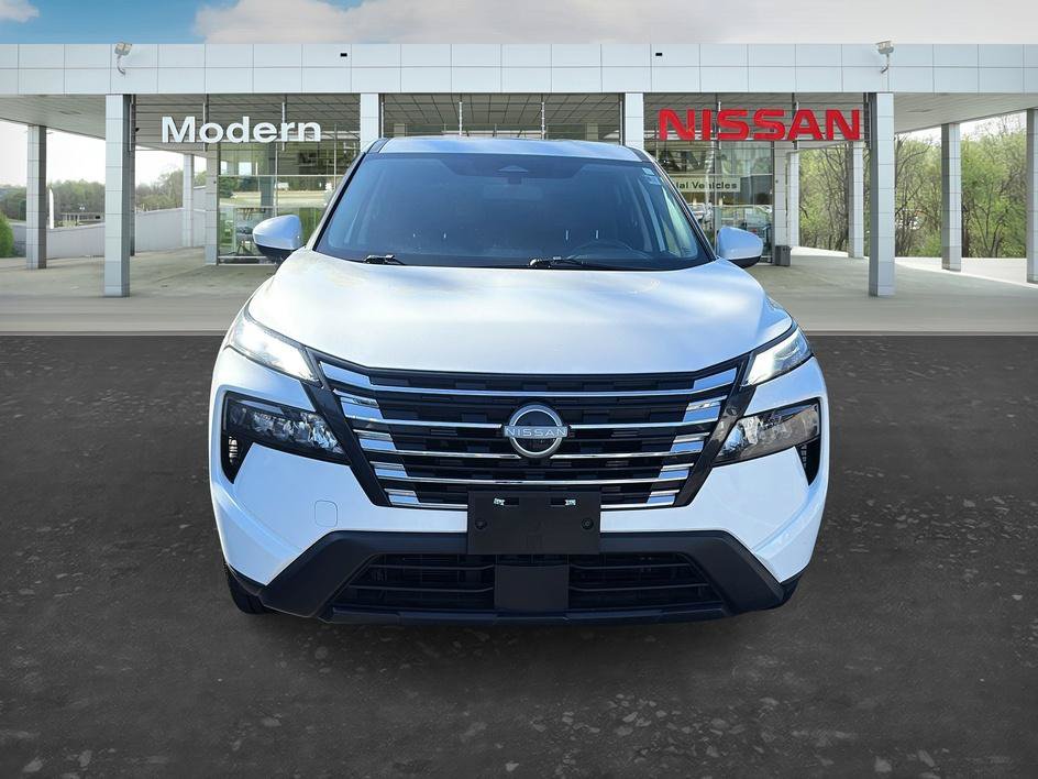 Certified 2025 Nissan Rogue SV AWD/4WD image 8