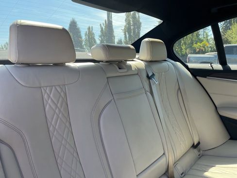Used 2018 BMW 540i xDrive AWD/4WD image 18