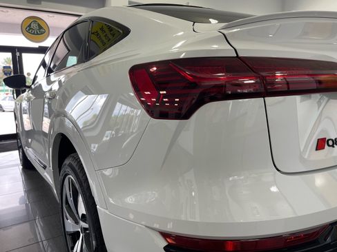 Used 2024 Audi Q8 e-tron Premium AWD/4WD image 15