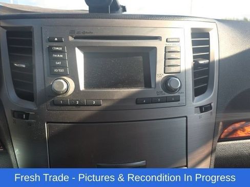 Used 2012 Subaru Outback 2.5i Limited w/ Moonroof Pkg AWD/4WD image 16