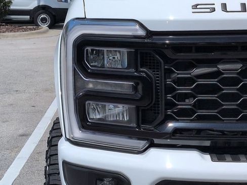 Certified 2025 Ford F250 XLT w/ Black Appearance Package AWD/4WD image 10