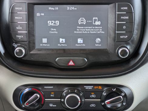 Used 2020 Kia Soul LX FWD image 14