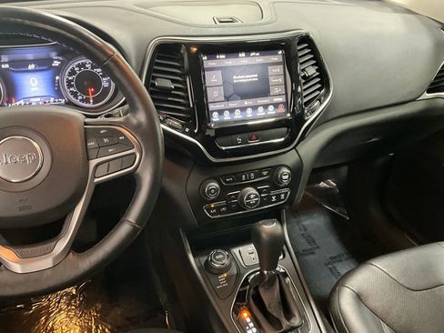 Used 2019 Jeep Cherokee Limited AWD/4WD image 8