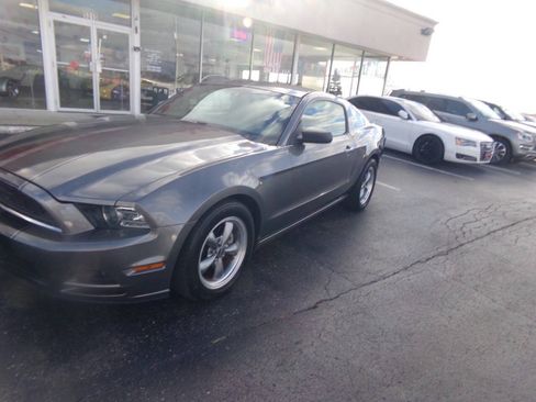 Used 2014 Ford Mustang Coupe w/ Equipment Group 102A RWD image 23
