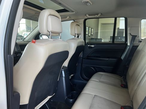 Used 2017 Jeep Compass 75th Anniversary w/ Power Value Group FWD image 21
