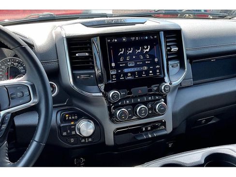 Used 2024 RAM 1500 Laramie w/ Off Road Group AWD/4WD image 7