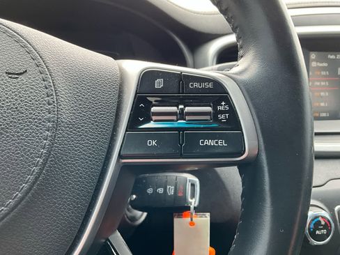 Used 2020 Kia Sorento LX w/ LX I4 Convenience Package image 26