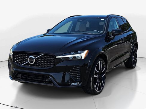 Used 2023 Volvo XC60 B5 Ultimate w/ Protection Package Premier image 7