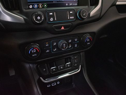 Used 2020 GMC Terrain SLE w/ Driver Convenience Package AWD/4WD image 17