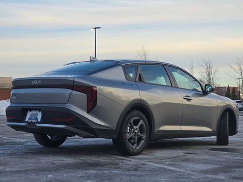 New 2025 Kia K4 LXS image 14