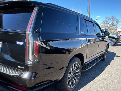 Used 2024 Cadillac Escalade ESV Sport w/ Touring Package image 5