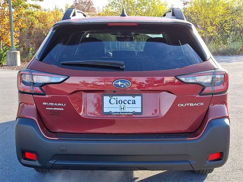 Used 2025 Subaru Outback Premium w/ Popular Package #1A image 8