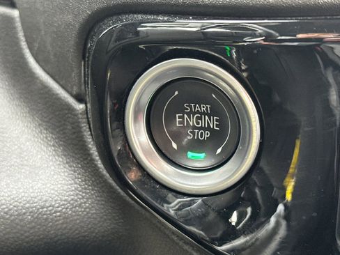 Used 2025 Chevrolet Silverado 2500 LT w/ Convenience Package image 25