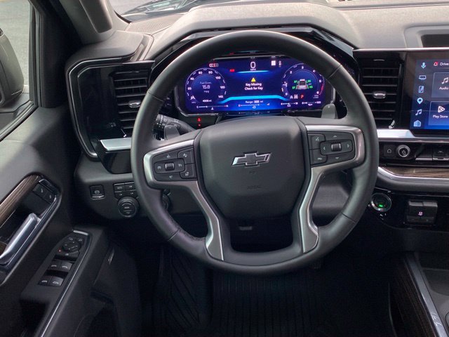 Used 2026 Chevrolet Silverado 1500 LT Trail Boss w/ Safety Package AWD/4WD image 28